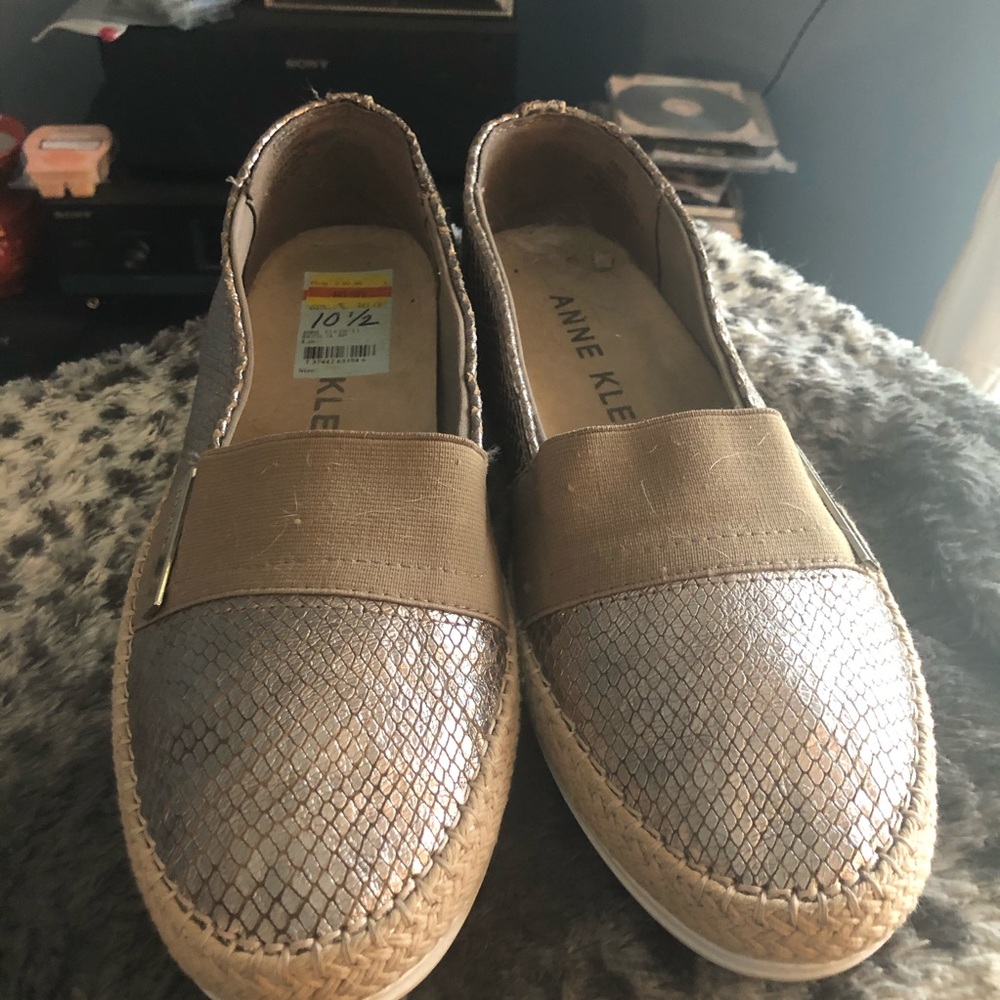 Anne Klein slip on sneakers